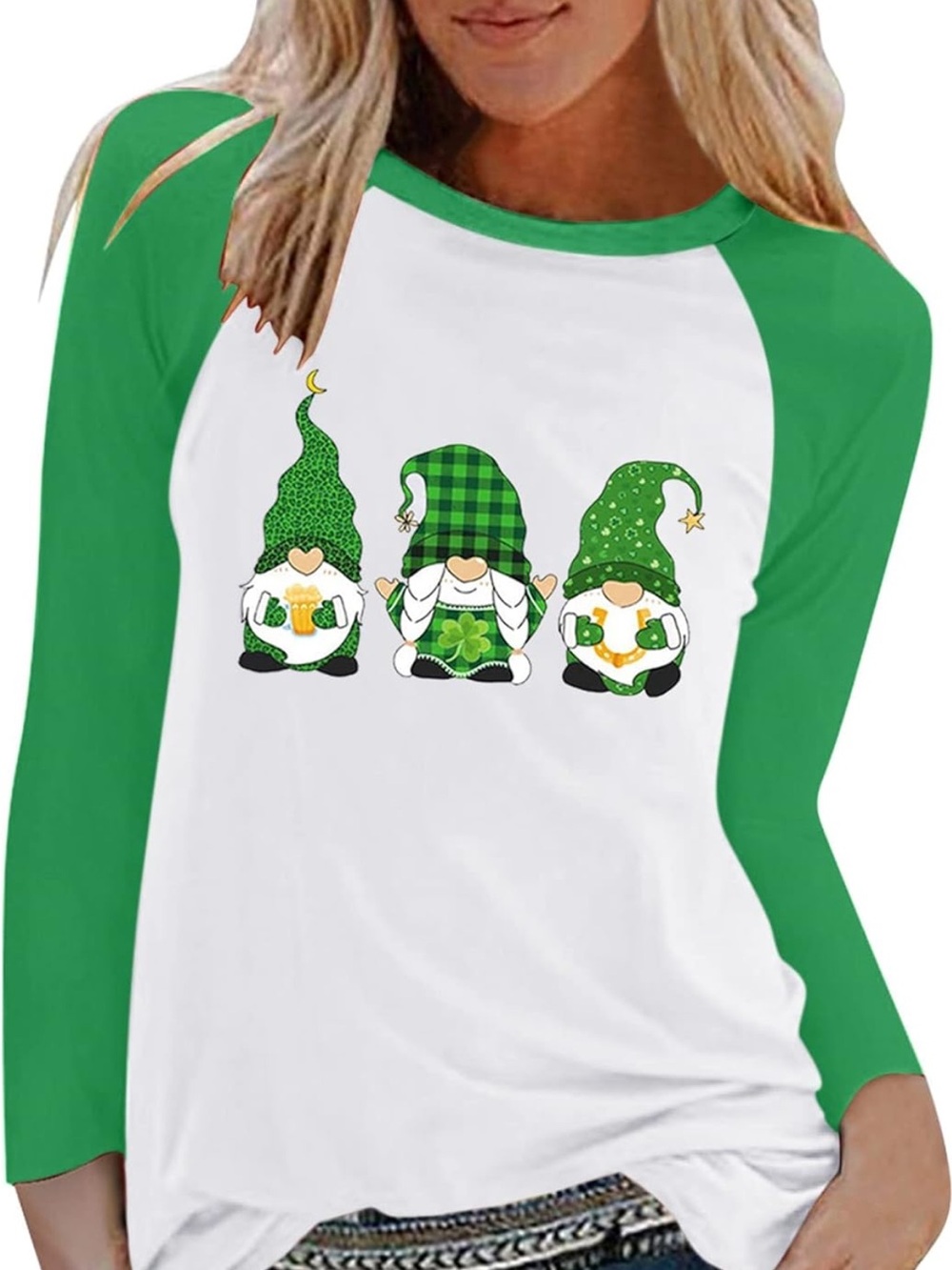 St. Patricks Day Women's M Gnome Graphic Green & White Crew Neck LS Tee in EUC